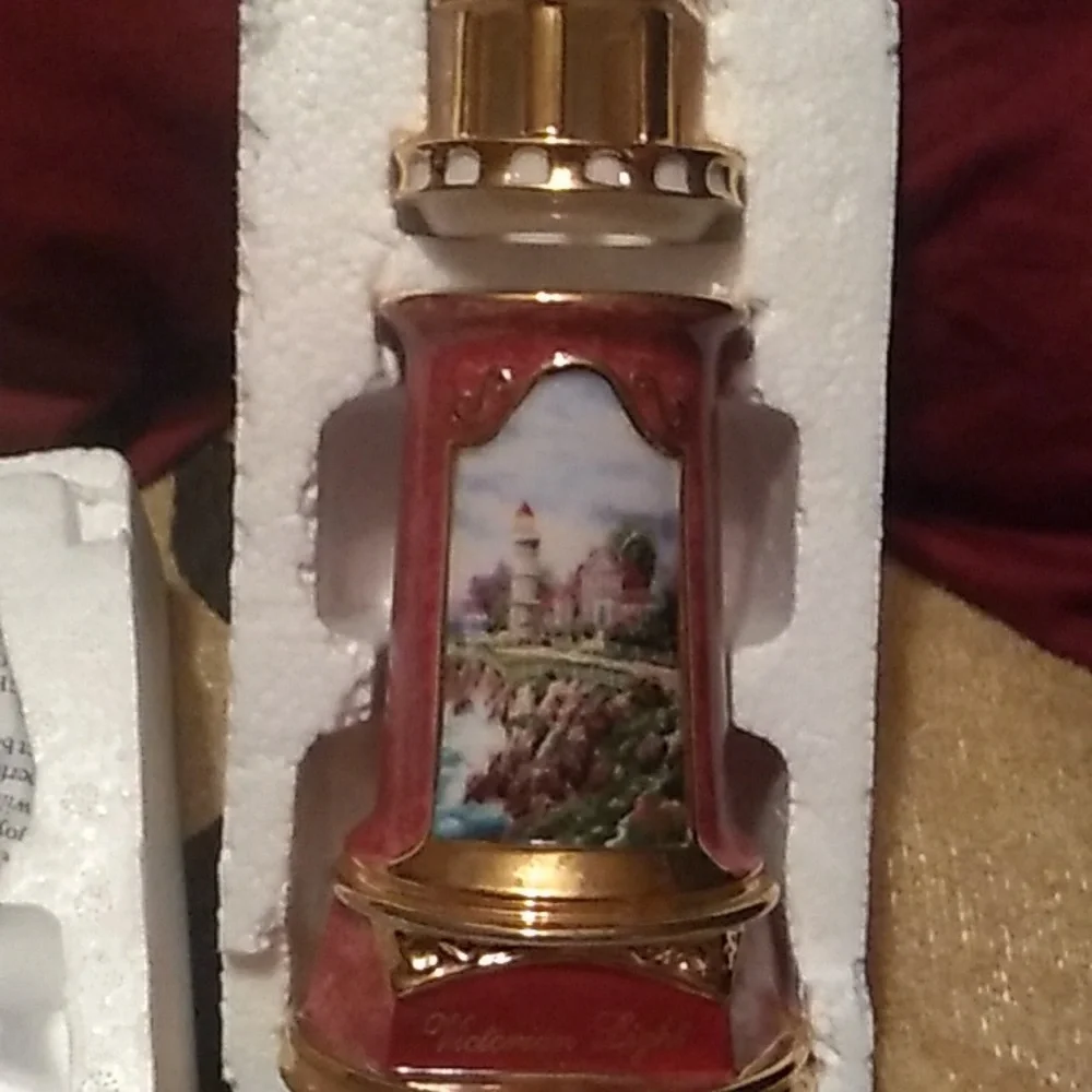 VICTORIAN LIGHTHOUSE PAINTER of LIGHT Peace Thomas Kinkade LIGHTHOUSE LANTERN